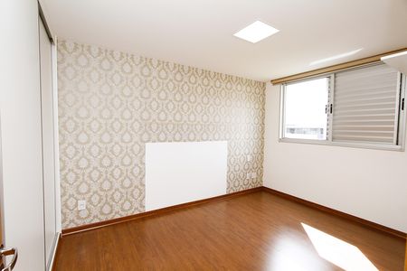 Apartamento à venda com 105m², 3 quartos e 2 vagasQuarto 3 - Suíte