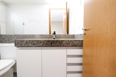 Apartamento à venda com 105m², 3 quartos e 2 vagasBanheiro da Suíte