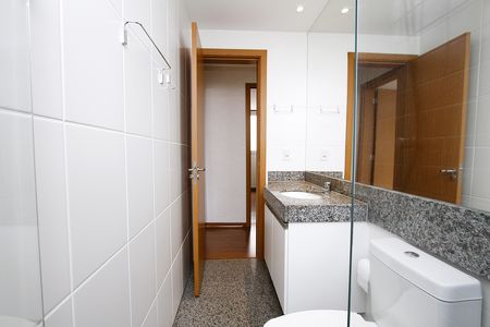 Apartamento à venda com 105m², 3 quartos e 2 vagasBanheiro Social