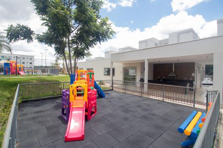 Apartamento para alugar com 49m², 2 quartos e 1 vaga Apartamento para alugar com 49m², 2 quartos e 1 vagaÁrea comum - Playground