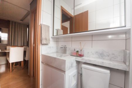Apartamento para alugar com 49m², 2 quartos e 1 vaga Apartamento para alugar com 49m², 2 quartos e 1 vagaBanheiro Social