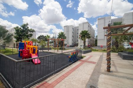 Apartamento para alugar com 49m², 2 quartos e 1 vaga Apartamento para alugar com 49m², 2 quartos e 1 vagaÁrea comum - Playground