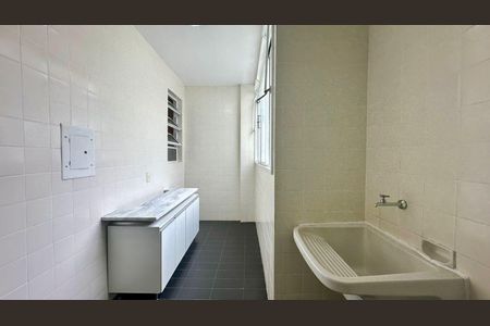 Apartamento à venda com 395m², 4 quartos e 2 vagas Apartamento à venda com 395m², 4 quartos e 2 vagasÁrea de serviço