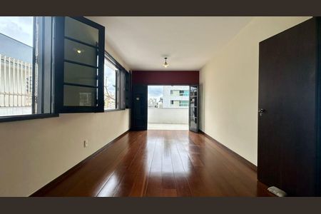 Apartamento à venda com 395m², 4 quartos e 2 vagas Apartamento à venda com 395m², 4 quartos e 2 vagasSala de jantar