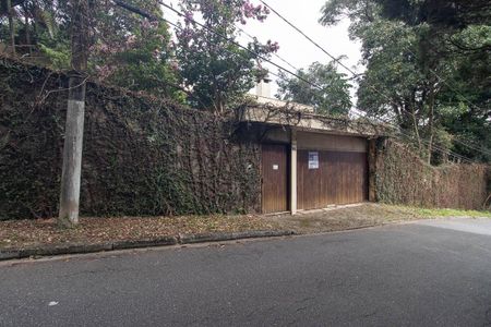 Casa para alugar com 2100m², 5 quartos e 11 vagasFachada