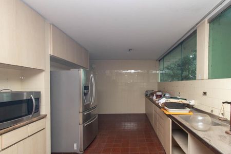 Casa para alugar com 2100m², 5 quartos e 11 vagasCozinha