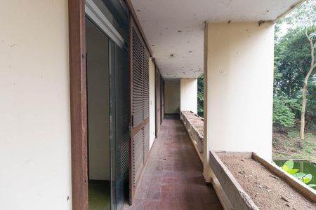Casa para alugar com 2100m², 5 quartos e 11 vagasVaranda