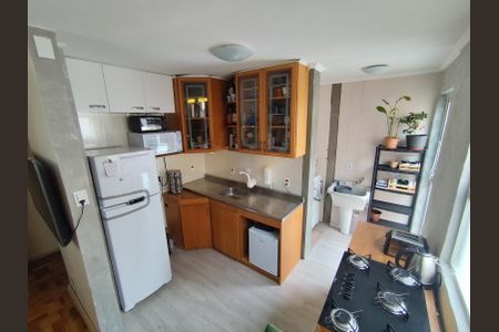 Apartamento à venda com 77m², 2 quartos e 2 vagas Apartamento à venda com 77m², 2 quartos e 2 vagasCozinha