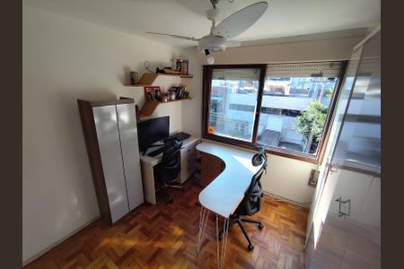 Apartamento à venda com 77m², 2 quartos e 2 vagas Apartamento à venda com 77m², 2 quartos e 2 vagasQuarto