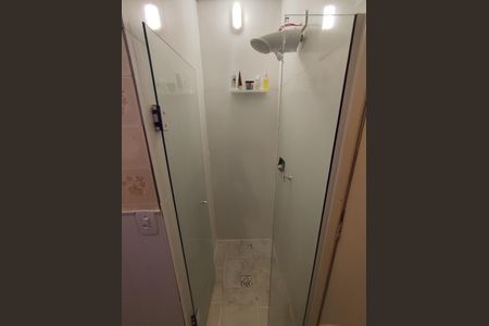 Apartamento à venda com 77m², 2 quartos e 2 vagas Apartamento à venda com 77m², 2 quartos e 2 vagasBanheiro