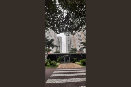 Apartamento para alugar com 120m², 2 quartos e 1 vaga Apartamento para alugar com 120m², 2 quartos e 1 vagaFachada e portaria