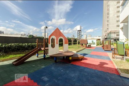 Apartamento para alugar com 120m², 2 quartos e 1 vaga Apartamento para alugar com 120m², 2 quartos e 1 vagaÁrea comum - Playground