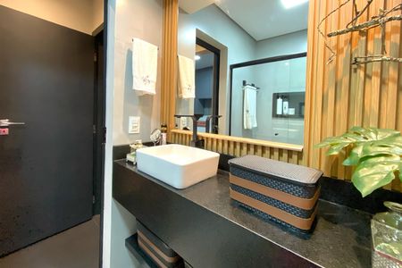 Apartamento à venda com 126m², 4 quartos e 1 vaga Apartamento à venda com 126m², 4 quartos e 1 vagaBanheiro da Suíte 1