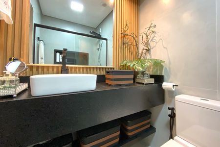 Apartamento à venda com 126m², 4 quartos e 1 vaga Apartamento à venda com 126m², 4 quartos e 1 vagaBanheiro da Suíte 1