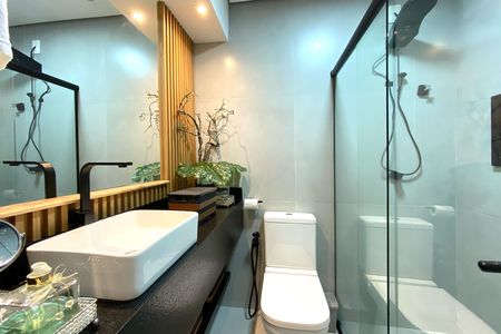 Apartamento à venda com 126m², 4 quartos e 1 vaga Apartamento à venda com 126m², 4 quartos e 1 vagaBanheiro da Suíte 1