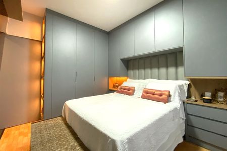 Apartamento à venda com 126m², 4 quartos e 1 vaga Apartamento à venda com 126m², 4 quartos e 1 vagaSuite 1