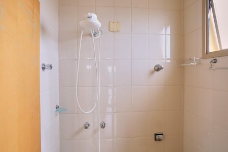Apartamento à venda com 199m², 3 quartos e 2 vagas Apartamento à venda com 199m², 3 quartos e 2 vagasBanheiro 1