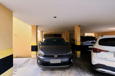 Apartamento à venda com 199m², 3 quartos e 2 vagas Apartamento à venda com 199m², 3 quartos e 2 vagasGaragem