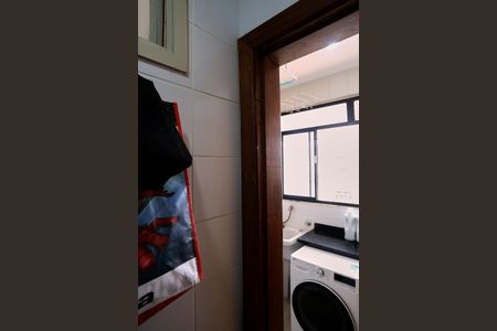 Apartamento à venda com 199m², 3 quartos e 2 vagas Apartamento à venda com 199m², 3 quartos e 2 vagasDespensa