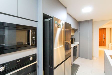 Casa à venda com 166m², 3 quartos e 2 vagas Casa à venda com 166m², 3 quartos e 2 vagasCozinha
