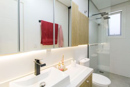 Casa à venda com 166m², 3 quartos e 2 vagas Casa à venda com 166m², 3 quartos e 2 vagasBanheiro da Suíte 1