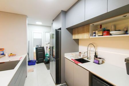 Casa à venda com 166m², 3 quartos e 2 vagas Casa à venda com 166m², 3 quartos e 2 vagasCozinha