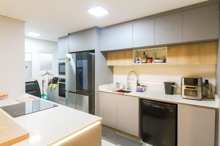 Casa à venda com 166m², 3 quartos e 2 vagas Casa à venda com 166m², 3 quartos e 2 vagasCozinha