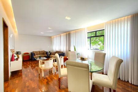 Apartamento à venda com 80m², 2 quartos e 1 vaga Apartamento à venda com 80m², 2 quartos e 1 vagaSala
