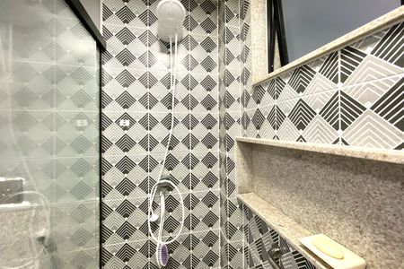 Apartamento à venda com 80m², 2 quartos e 1 vaga Apartamento à venda com 80m², 2 quartos e 1 vagaBanheiro
