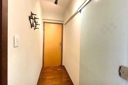 Apartamento à venda com 80m², 2 quartos e 1 vaga Apartamento à venda com 80m², 2 quartos e 1 vagaCorredor