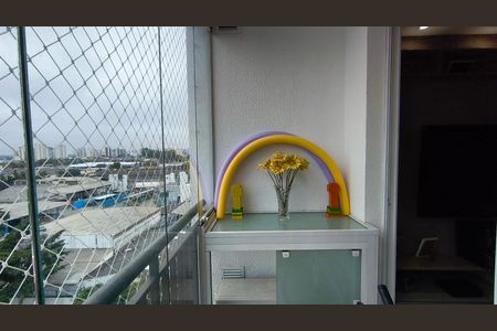 Apartamento à venda com 52m², 2 quartos e 1 vaga Apartamento à venda com 52m², 2 quartos e 1 vagaVaranda