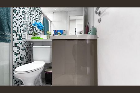 Apartamento à venda com 52m², 2 quartos e 1 vaga Apartamento à venda com 52m², 2 quartos e 1 vagaBanheiro