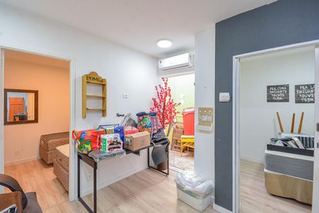 Apartamento à venda com 38m², 2 quartos e 1 vaga Apartamento à venda com 38m², 2 quartos e 1 vagaSala/Cozinha