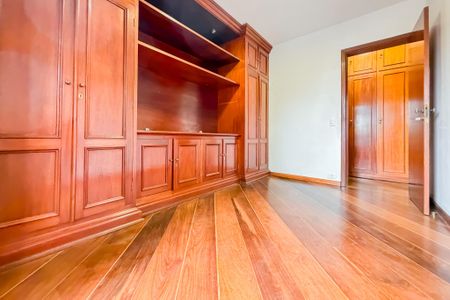 Apartamento à venda com 110m², 3 quartos e 2 vagasQuarto 1