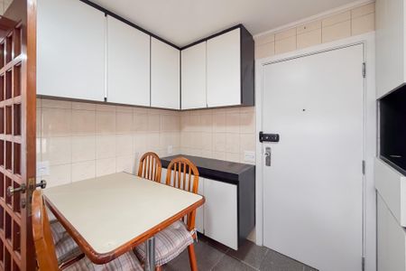 Apartamento à venda com 110m², 3 quartos e 2 vagasCozinha