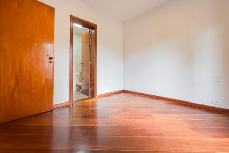 Apartamento à venda com 110m², 3 quartos e 2 vagasSuíte