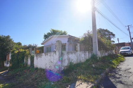 Casa para alugar com 41m², 2 quartos e 1 vaga Casa para alugar com 41m², 2 quartos e 1 vagaFachada