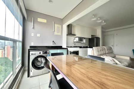 Apartamento à venda com 43m², 1 quarto e 1 vaga Apartamento à venda com 43m², 1 quarto e 1 vagaVaranda
