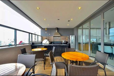 Apartamento à venda com 43m², 1 quarto e 1 vaga Apartamento à venda com 43m², 1 quarto e 1 vagaÁrea comum - Churrasqueira