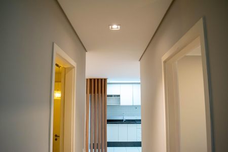Corredor de apartamento para alugar com 3 quartos, 87m² em Vila Gomes Cardim, São Paulo