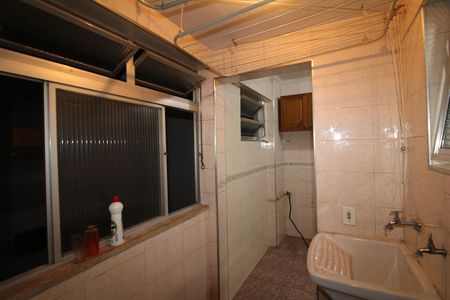 Apartamento à venda com 70m², 2 quartos e 1 vagaÁrea de Serviço