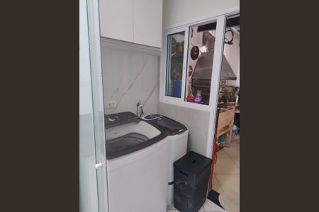 Apartamento à venda com 70m², 2 quartos e 1 vaga Apartamento à venda com 70m², 2 quartos e 1 vagaÁrea de serviço