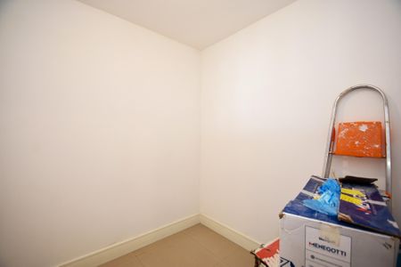 Apartamento à venda com 184m², 4 quartos e 2 vagas Apartamento à venda com 184m², 4 quartos e 2 vagasQuarto de serviço