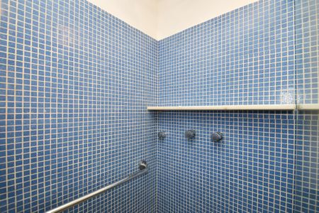 Apartamento à venda com 184m², 4 quartos e 2 vagas Apartamento à venda com 184m², 4 quartos e 2 vagasBanheiro social