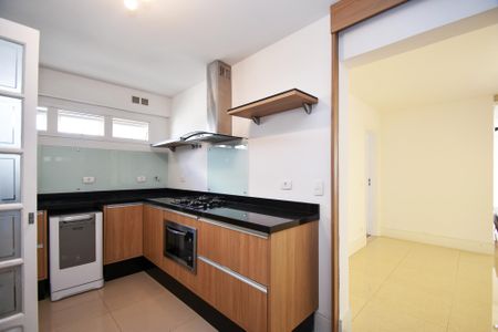 Apartamento à venda com 184m², 4 quartos e 2 vagas Apartamento à venda com 184m², 4 quartos e 2 vagasCozinha