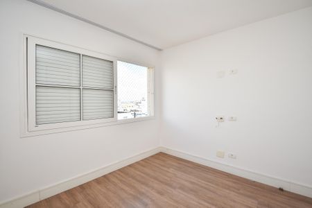 Apartamento à venda com 184m², 4 quartos e 2 vagas Apartamento à venda com 184m², 4 quartos e 2 vagasQuarto 2