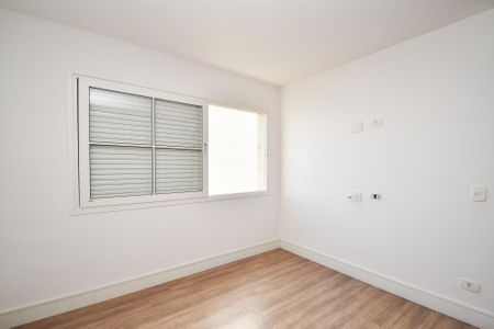 Apartamento à venda com 184m², 4 quartos e 2 vagas Apartamento à venda com 184m², 4 quartos e 2 vagasSuíte