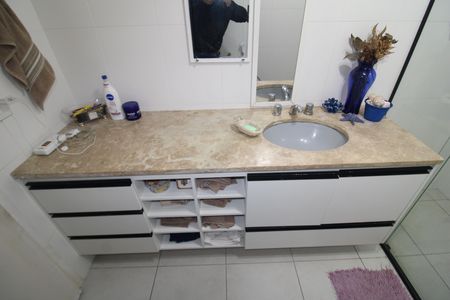 Apartamento à venda com 123m², 3 quartos e 1 vagaQuarto 4 - Banheiro