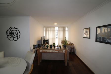 Apartamento à venda com 123m², 3 quartos e 1 vagaSala