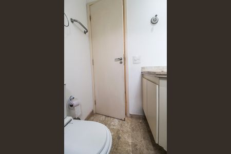Apartamento para alugar com 150m², 3 quartos e 2 vagas Apartamento para alugar com 150m², 3 quartos e 2 vagasBanheiro da Suíte